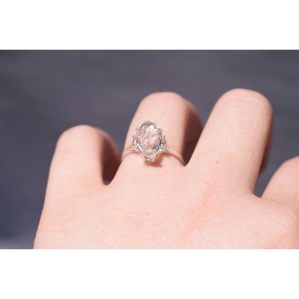 Raw Diamond Engagement Ring Rough Diamond Jewelry Natural and Uncut Diamond Wedd